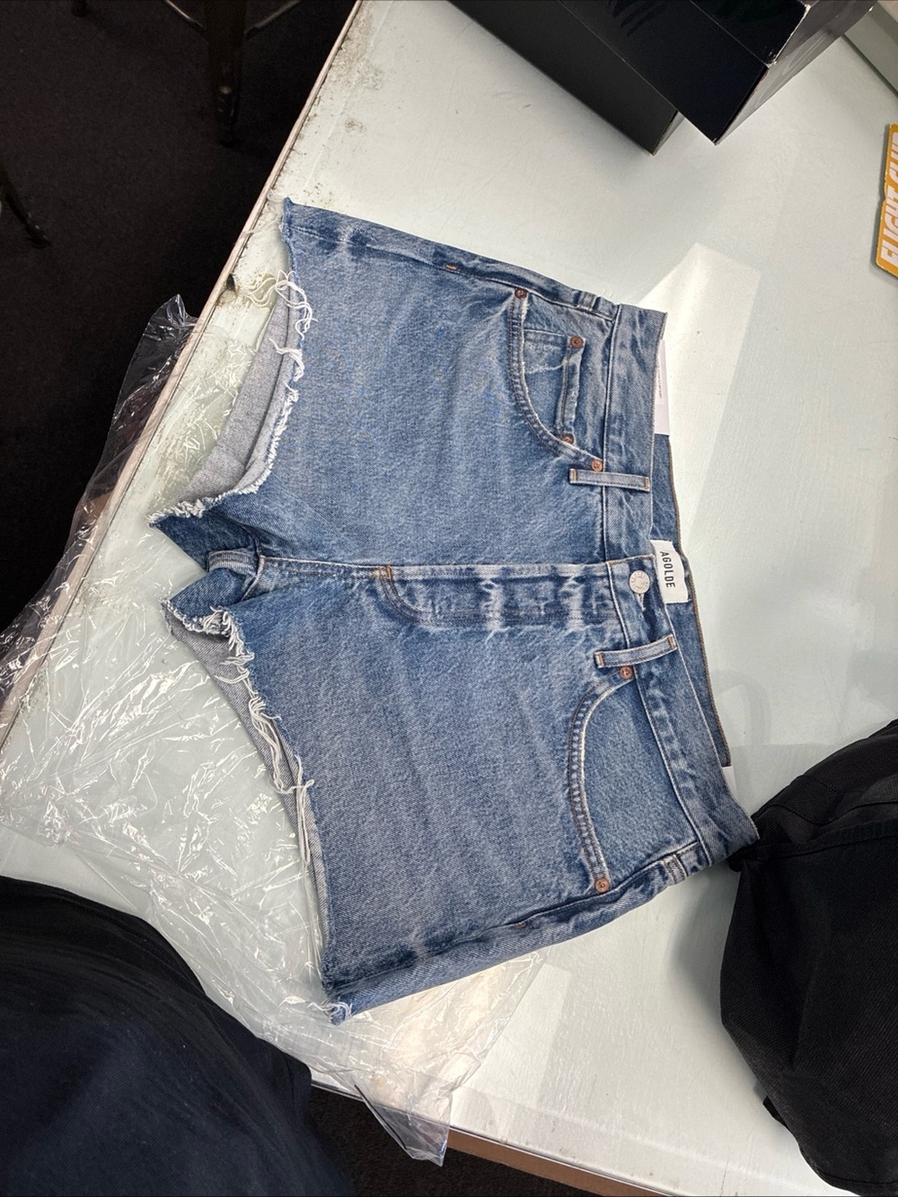 Agolde Parker Vintage Cut Off Short - Light Wash Blue Denim - Size 29 NWT New - Picture 2 of 16